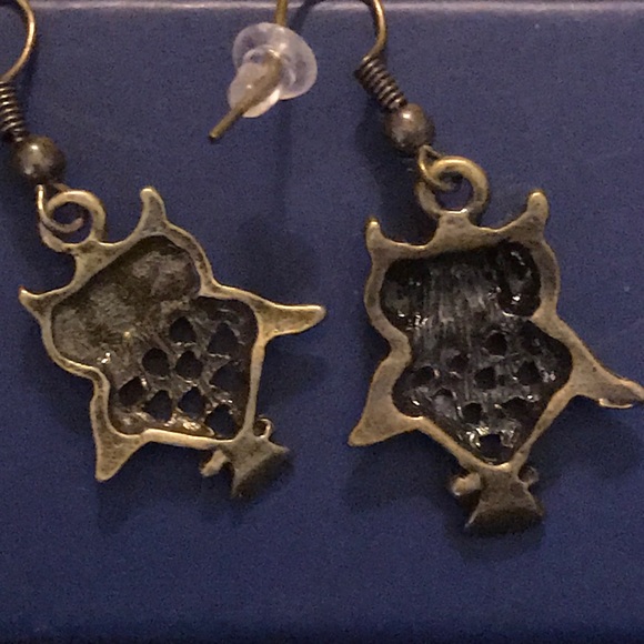 Cutest Owl Earrings - Picture 2 of 3